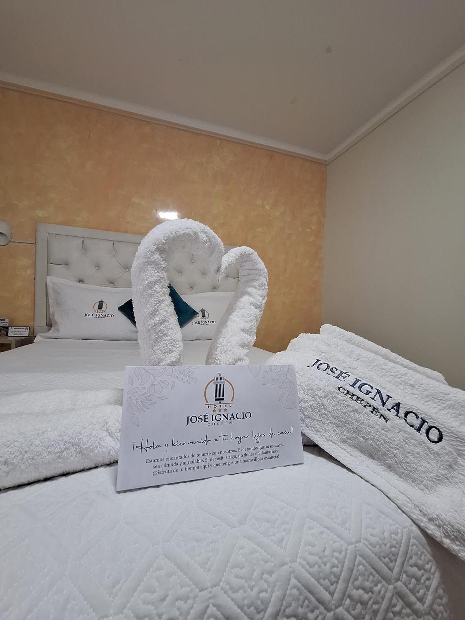 Hotel Jose Ignacio Chepén Esterno foto