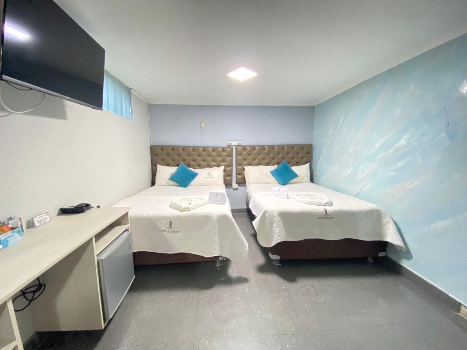 Hotel Jose Ignacio Chepén Esterno foto